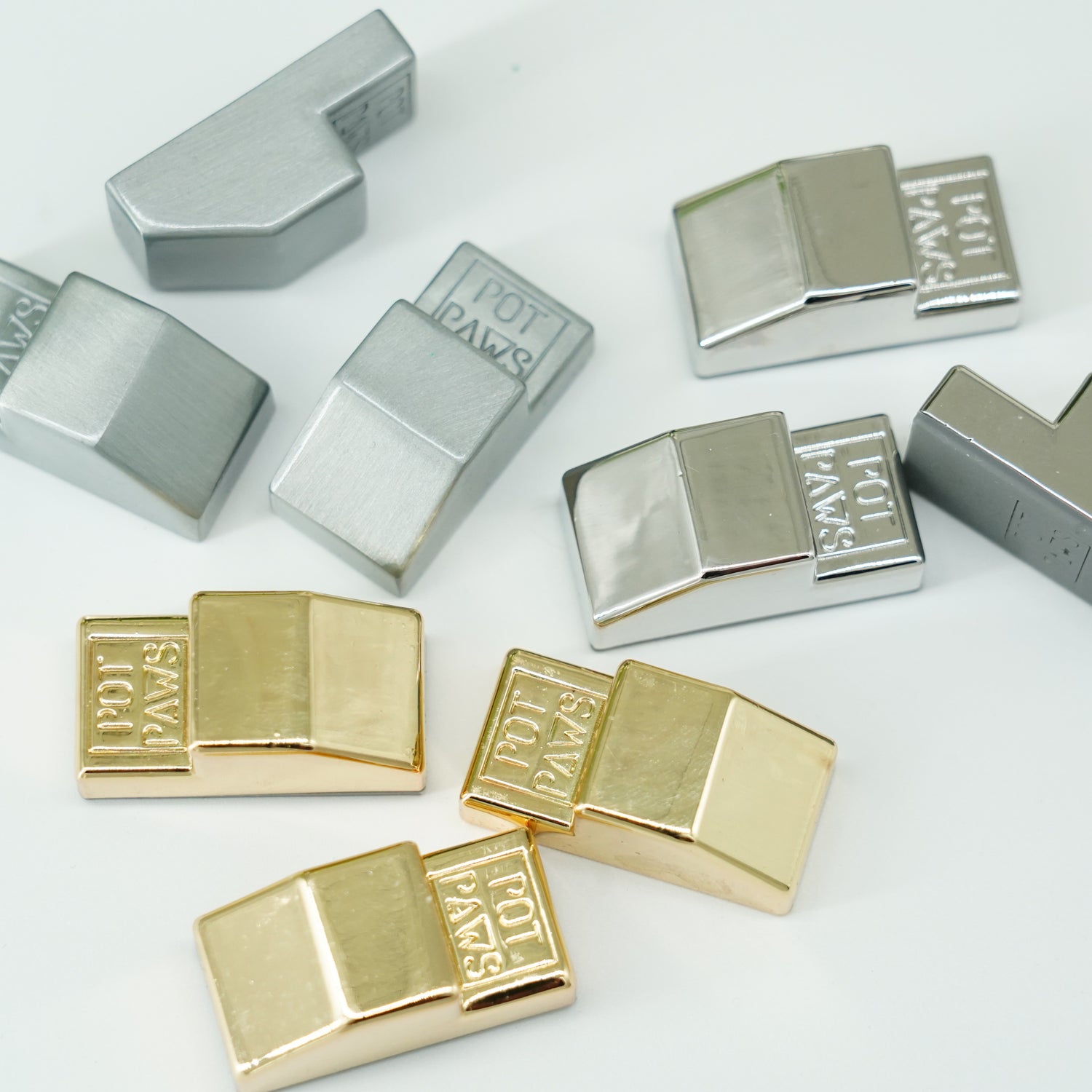 POT PAWS pot holders in different shapes